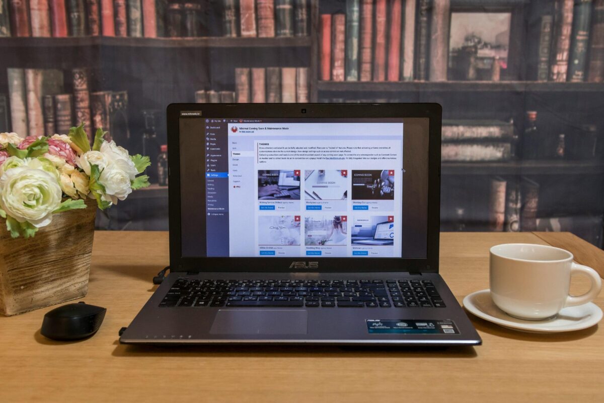 WordPress 是免費開源系統
